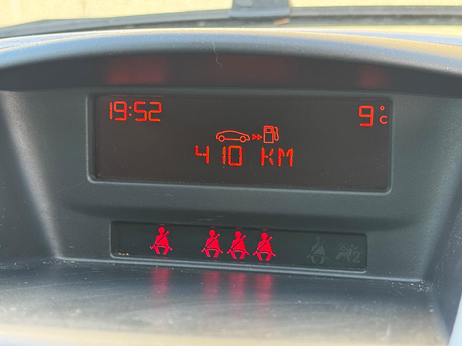 Peugeot 207 2009 — photo 9