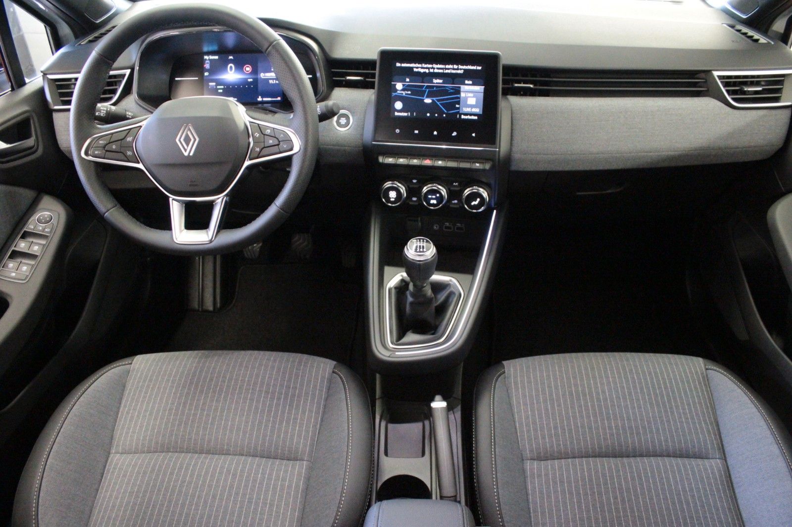 Fahrzeugabbildung Renault Clio TCe 90 Techno *Winter-*&*Look-Paket*