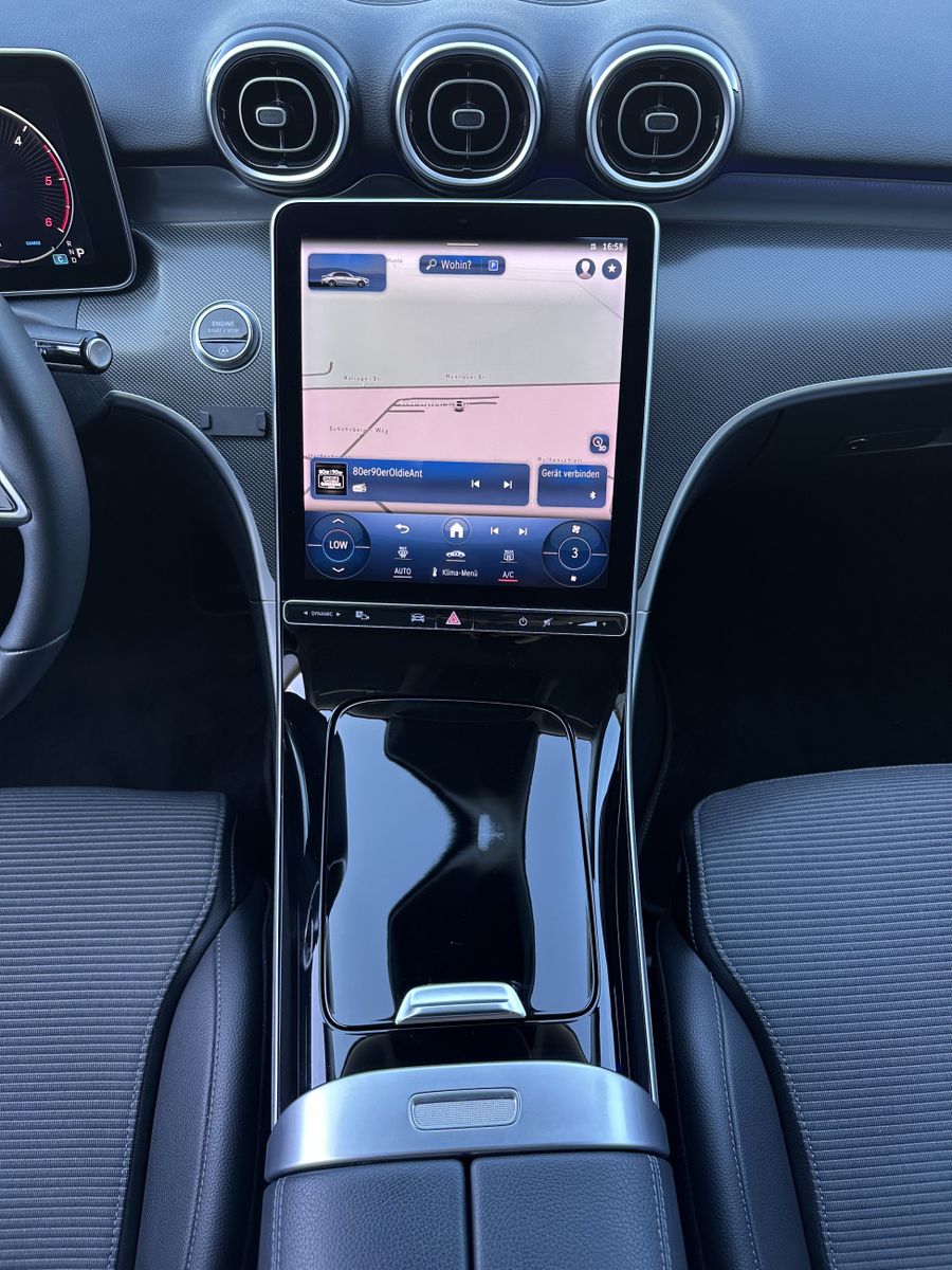 Fahrzeugabbildung Mercedes-Benz C 220d Avantgarde Advanced NAV+LED+ACC+VCOCK+KAM