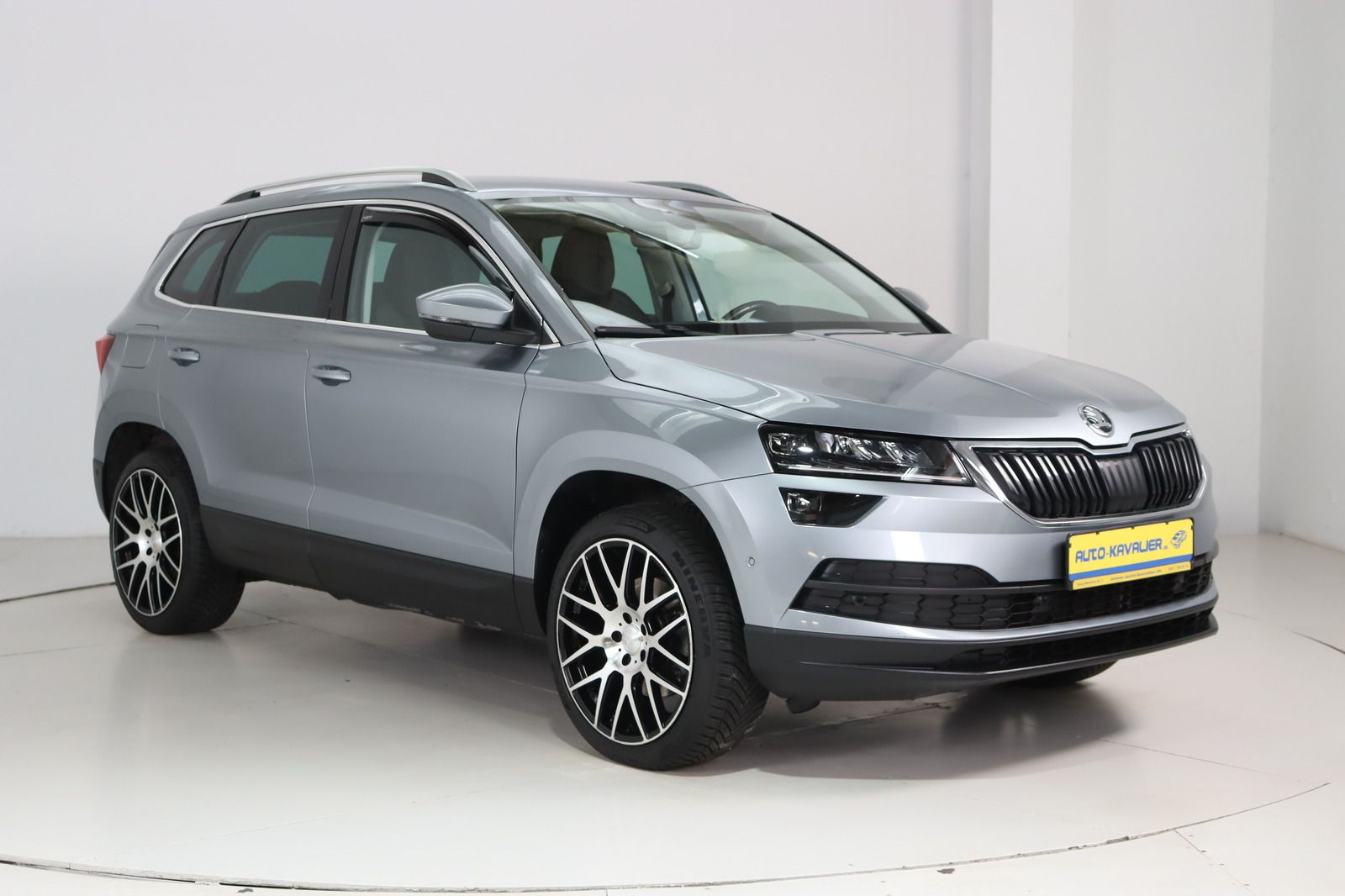 Fahrzeugabbildung SKODA Karoq 4x4 Memory * Navi * DSG * LED * AHK