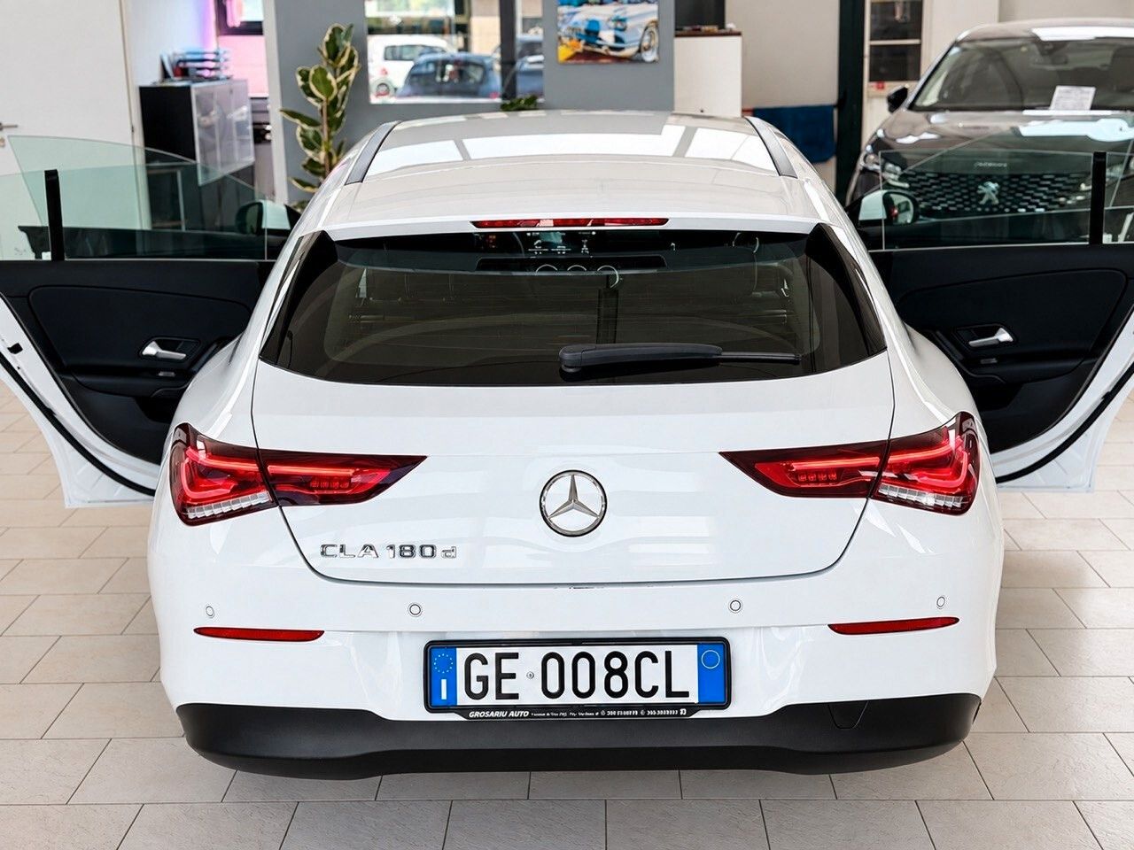 Mercedes-Benz Mercedes-benz CLA 180 d Automatic Shooting Brake imagem 2