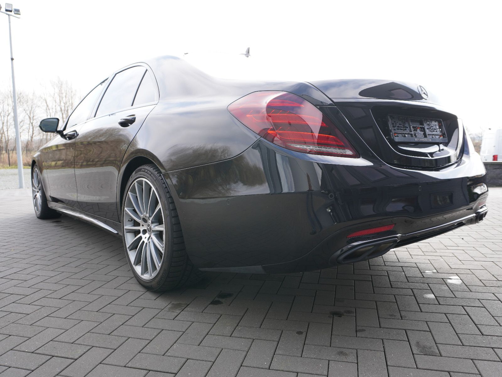 Fahrzeugabbildung Mercedes-Benz S 560 4Matic L AMG