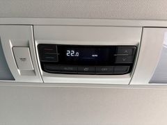 Fahrzeugabbildung Volkswagen T6.1 Multivan Comfortl. Navi LED Sitzh AHK Kamer