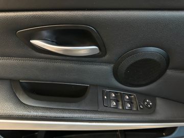 MYAUTOCENTER – Gebraucht- und Jahreswagen mit Werkstattservice in Pfaffenhofen BMW 3 Touring 320d *Klima*Automatik*Sitzheizung*