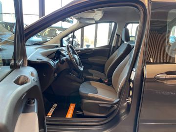 Ford Tourneo Courier Trend *TEMPOMAT*MFL*PDC*NAVI*
