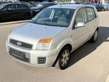 Ford Fusion Style 5 Türig - silberne Ford Fusion