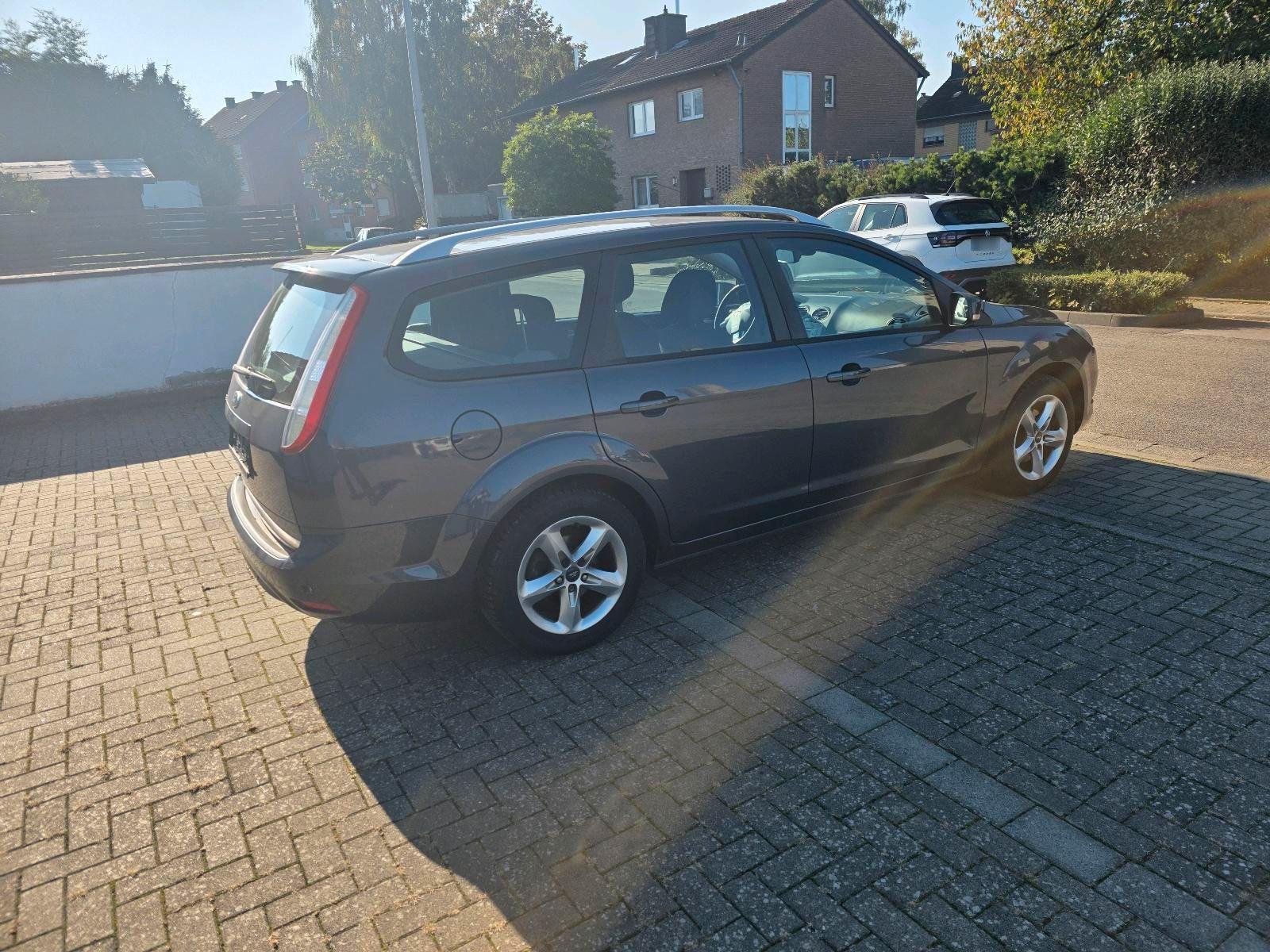 Ford Focus 2010 — двигун 101 HP (74kW)