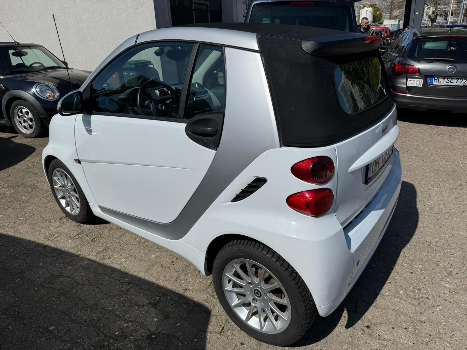 Smart ForTwo cabrio SHZ/USB/Scheckheftgepfl./TÜV Neu