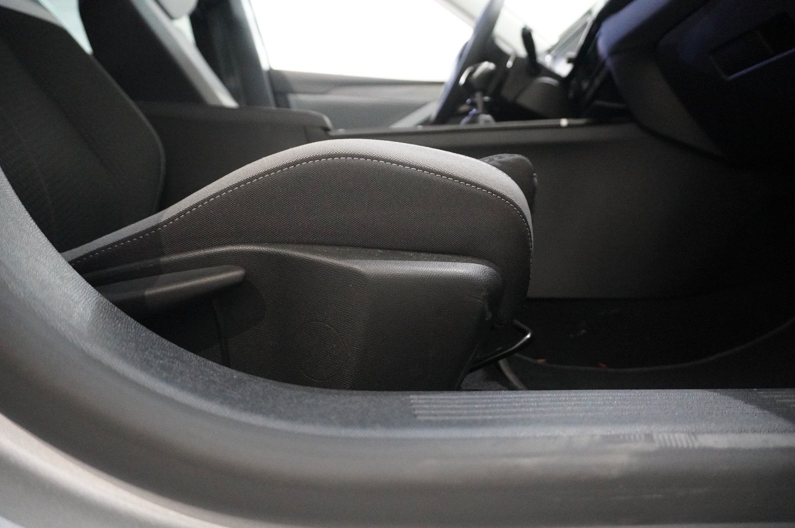 Fahrzeugabbildung Opel Astra L ST 1.2T  LED/NAVI/SHZ/ALU16/KAMERA/ALLWE