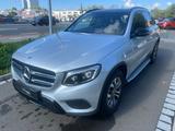 Mercedes-Benz GLC 220 d 4Matic/Klima/SHZ/Trittbretter/Panorama - silberne Mercedes-Benz GLC-Klasse