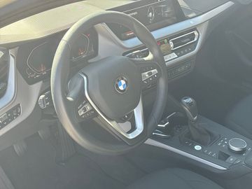 BMW 116i 5-türig Advantage DAB LED WLAN Tempomat