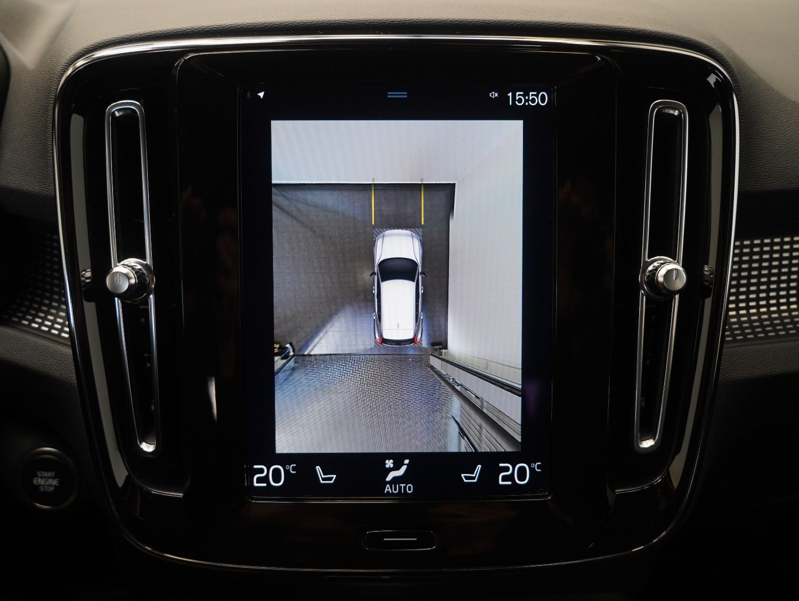 Fahrzeugabbildung Volvo XC40 B4 B R Design LED/NAVI/ACC/LEDER/360°