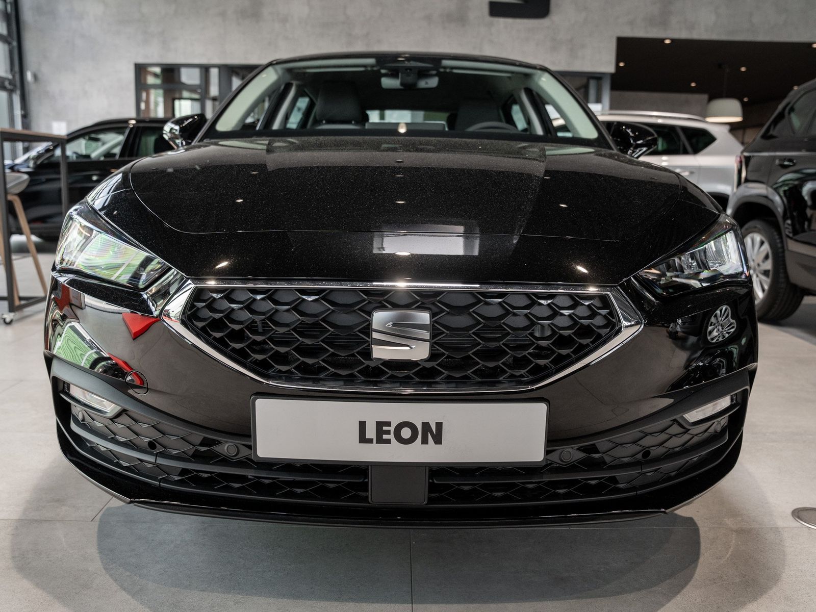 Seat Leon 1.5 eTSI W Road Edition Kam. Navi ACC LED imagem 3