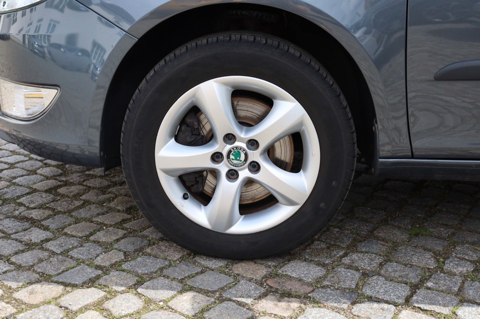 Fahrzeugabbildung SKODA Fabia Combi Family 1,2 TSI *SHZ *PDC *Climatro.