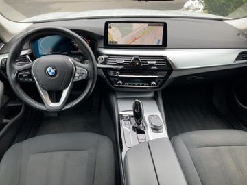 BMW 520 - 7