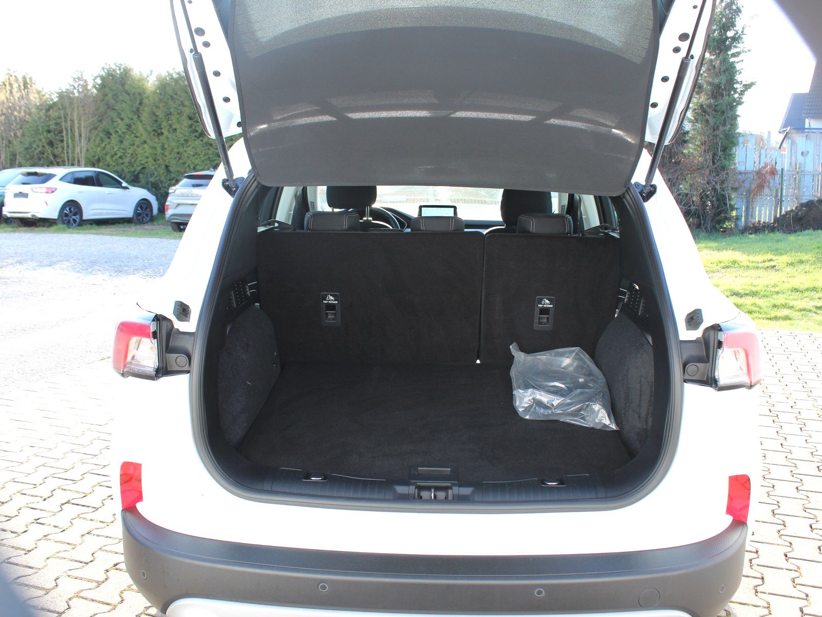 Fahrzeugabbildung Ford Kuga Plug-In Hybrid Cool & Connect
