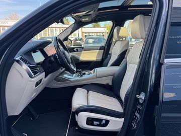 BMW X7 - 8