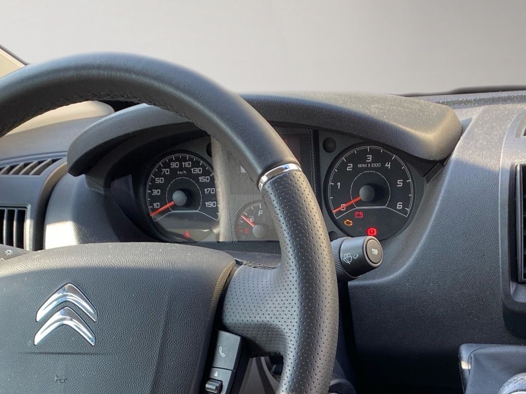 Fahrzeugabbildung Citroën Jumper 35 L4H2 Heavy S&S Transline Solution