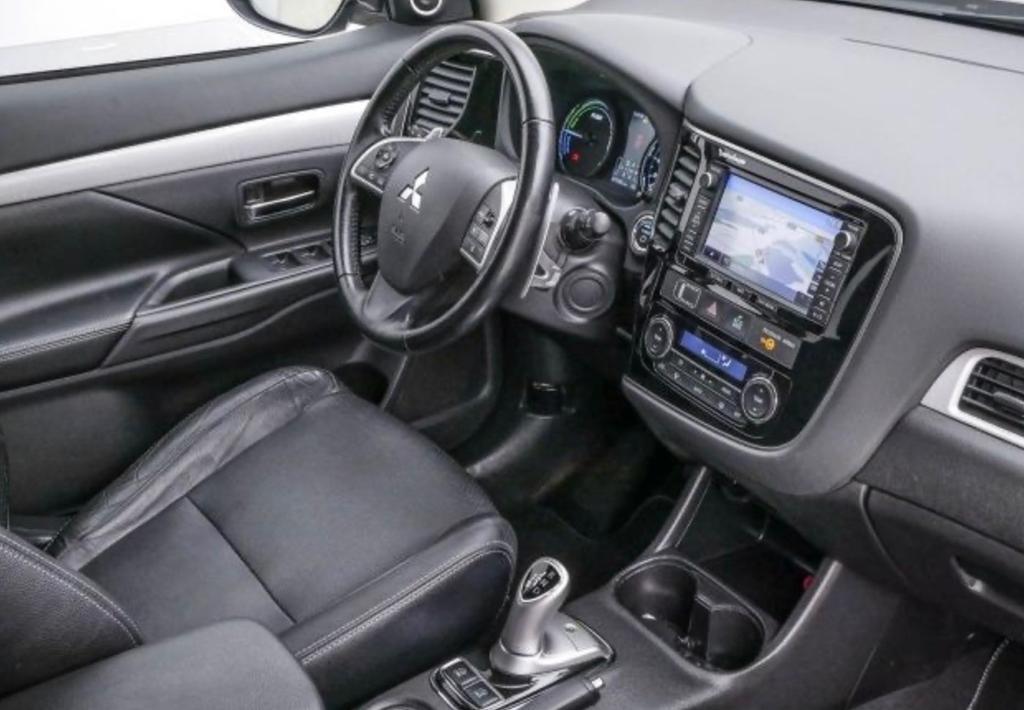 Mitsubishi Plug-in Hybrid Outlander