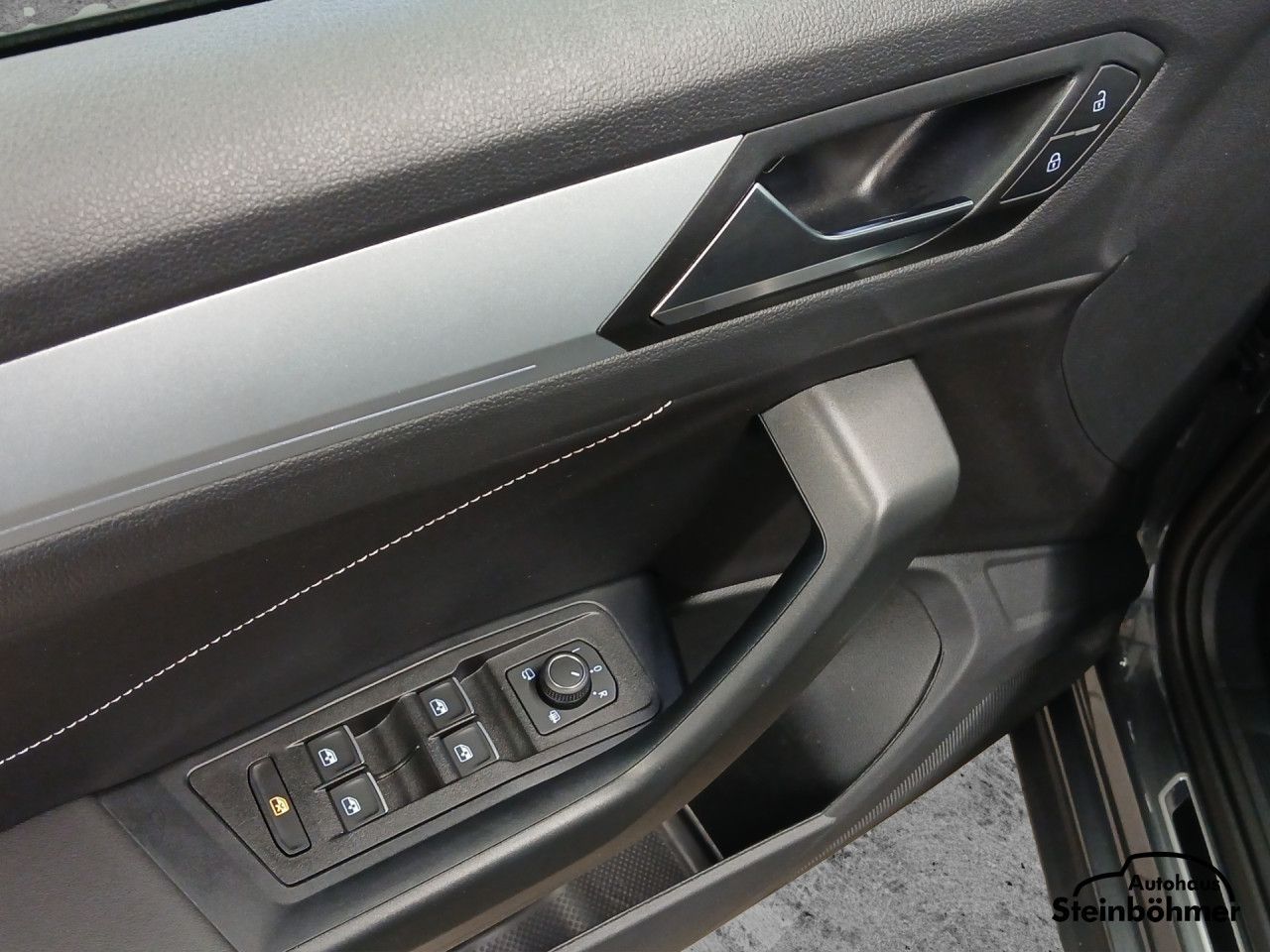 Volkswagen T-Roc - Bild 18