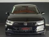 Volkswagen Passat 2.0 DSG 4Motion/Highline/360°/SHZ/2.HAND - Volkswagen Passat: 4motion
