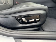 Fahrzeugabbildung BMW 520d Touring Aut. Leder Navi LED Harman