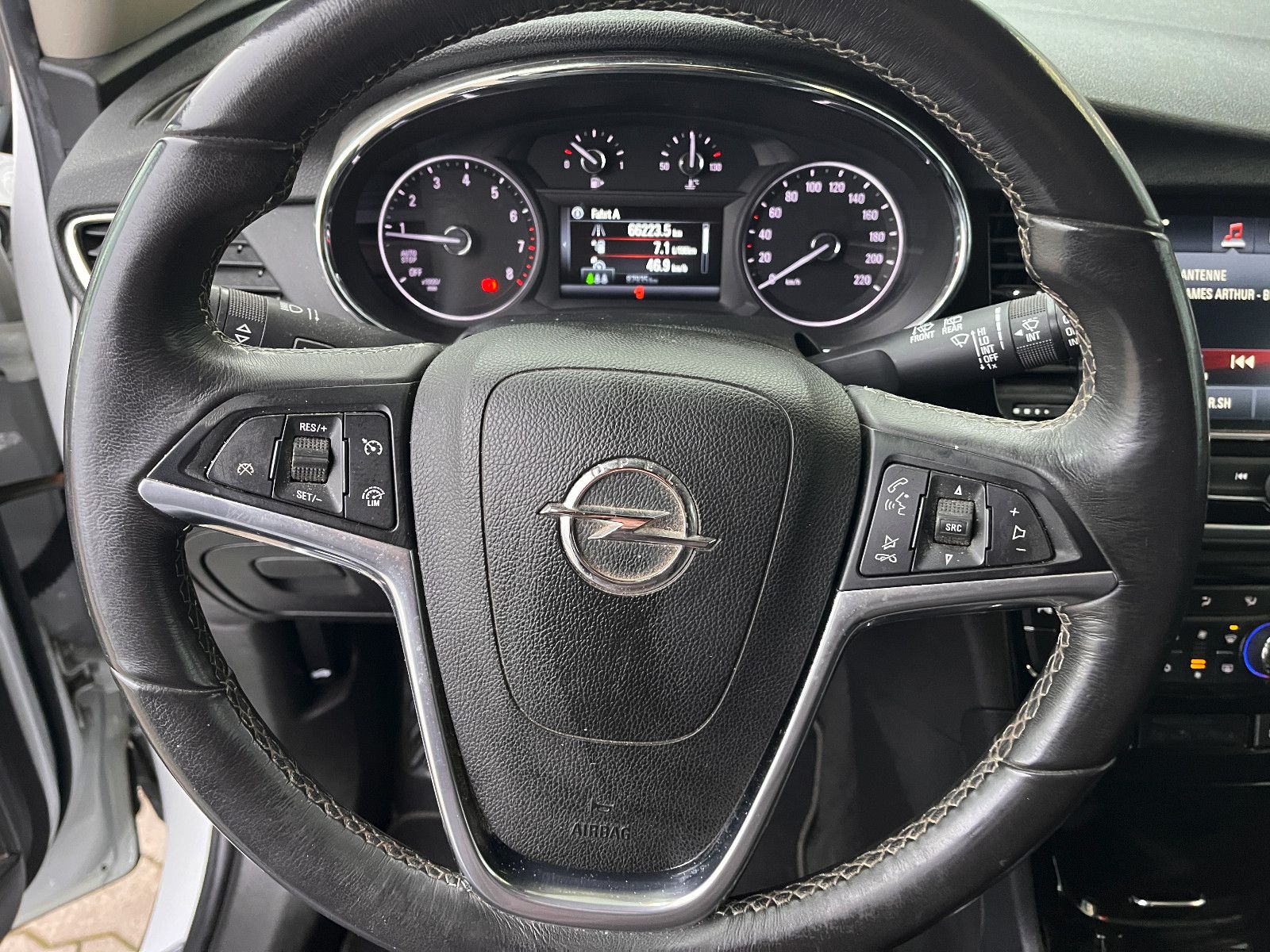 Fahrzeugabbildung Opel Mokka X Innovation Start/Stop