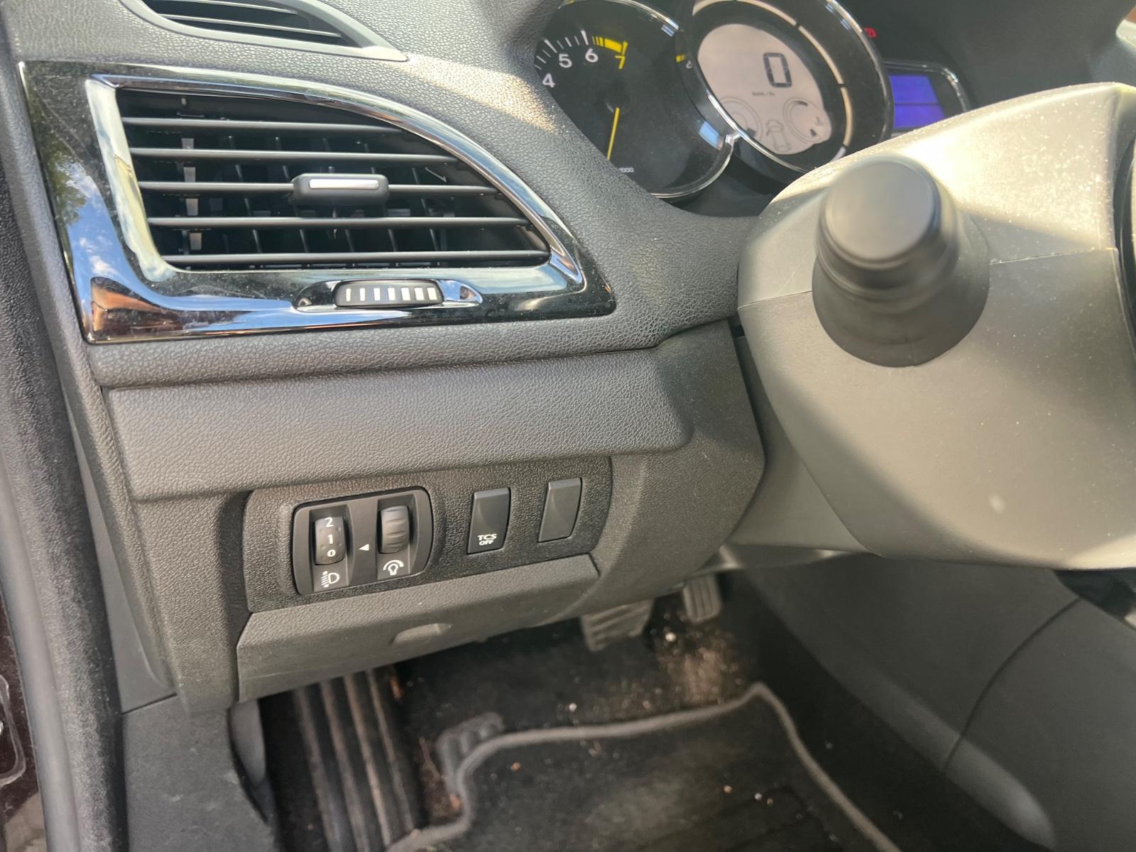 Renault Megane 2015 — photo 22