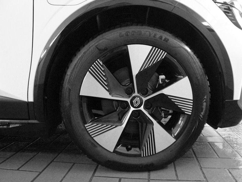 Fahrzeugabbildung Renault Megane E-Tech Electric Equilibre  boost charge