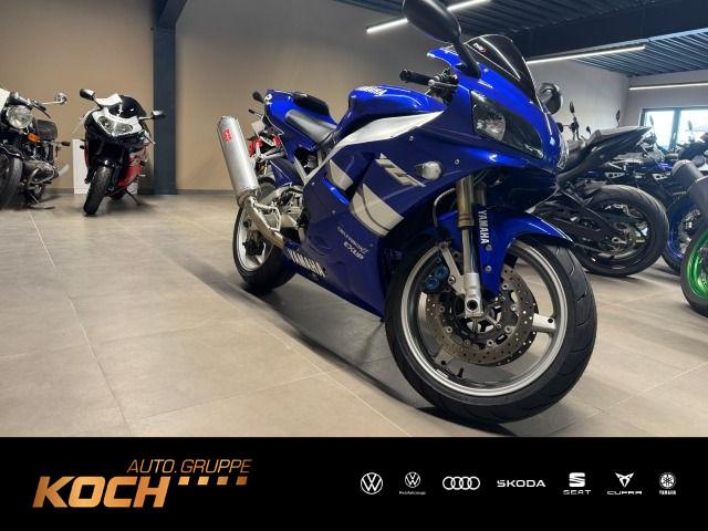Yamaha YZF-R1 RN01