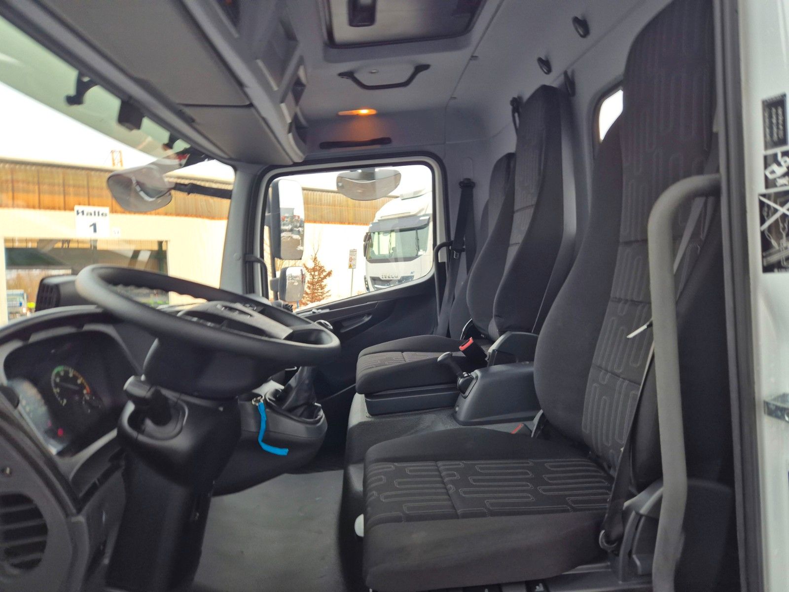 Fahrzeugabbildung Mercedes-Benz Atego 821 K 4x2 Meiller 2x AHK RUL Klima 3 Sitz