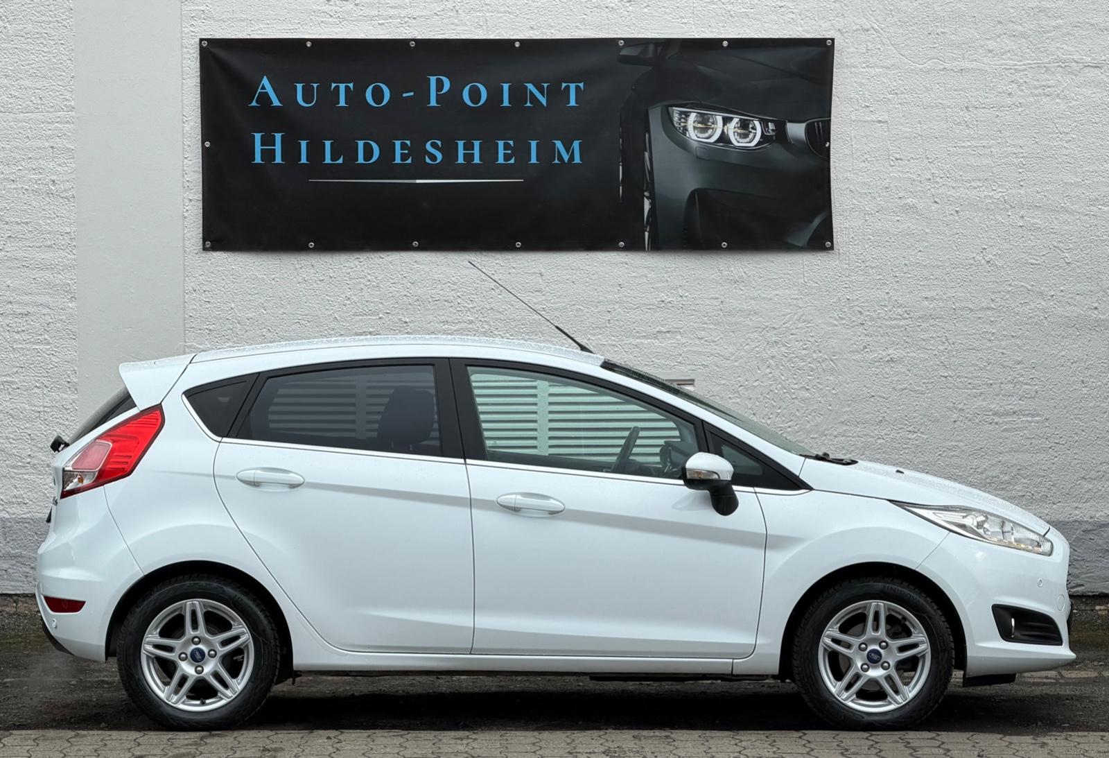 Ford Fiesta Titanium"AUTOMATIK"1.HAND"SITZHEIZUNG"PDC