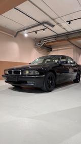 BMW 728i - BMW 7er Reihe mit Benzin-Antrieb
