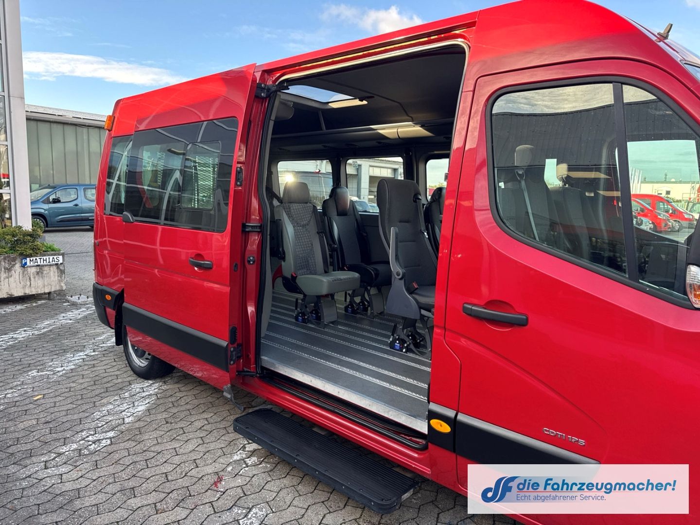 Fahrzeugabbildung Opel Movano PDC BT el.SP ABS Berganfahrass. *8078