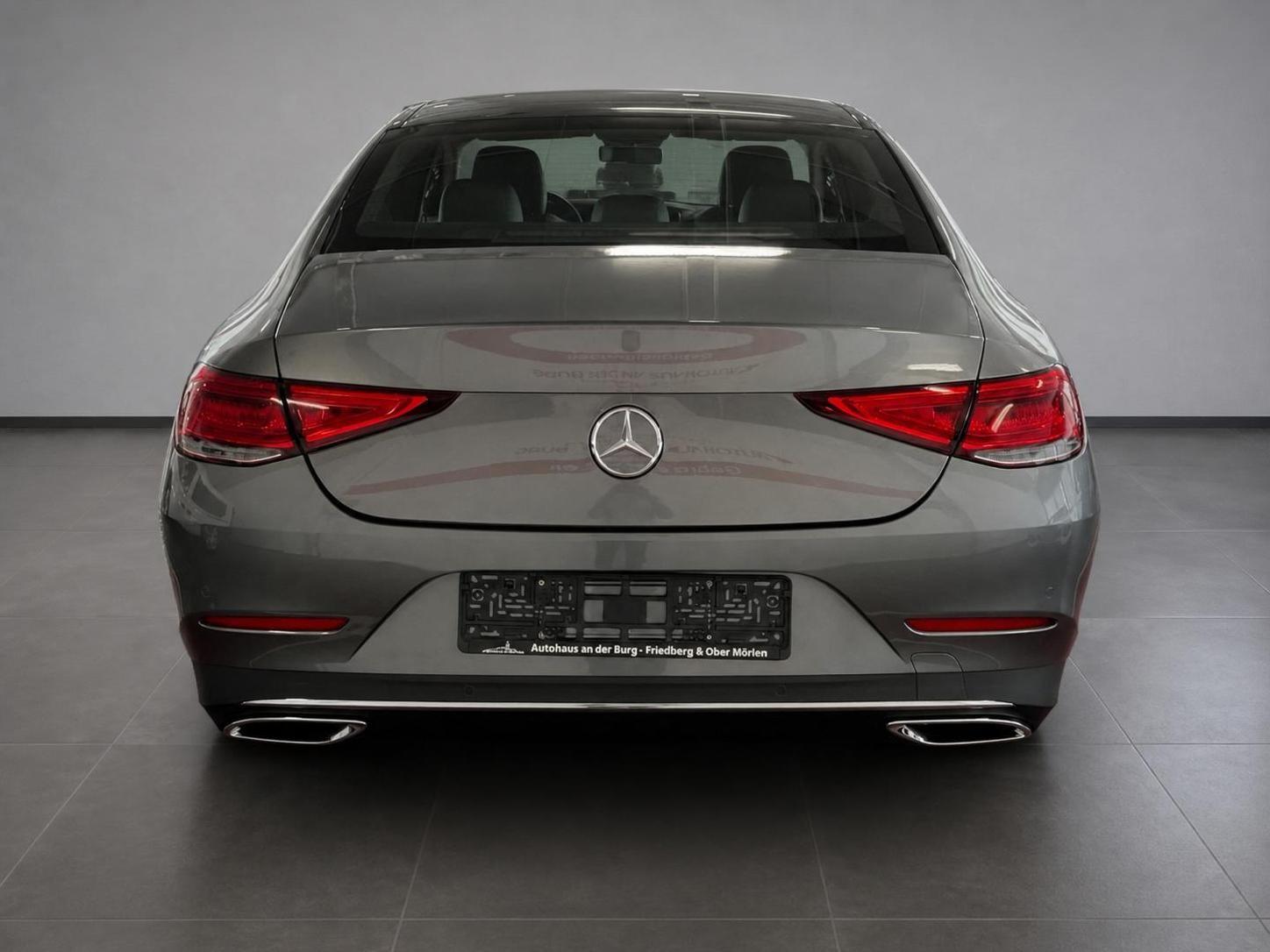 Mercedes-Benz CLS 220 *1. Hand + LED + Ambiente*