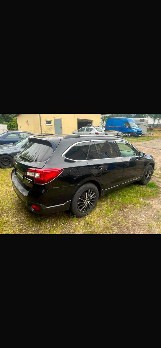 Subaru Outback 2015 — interior