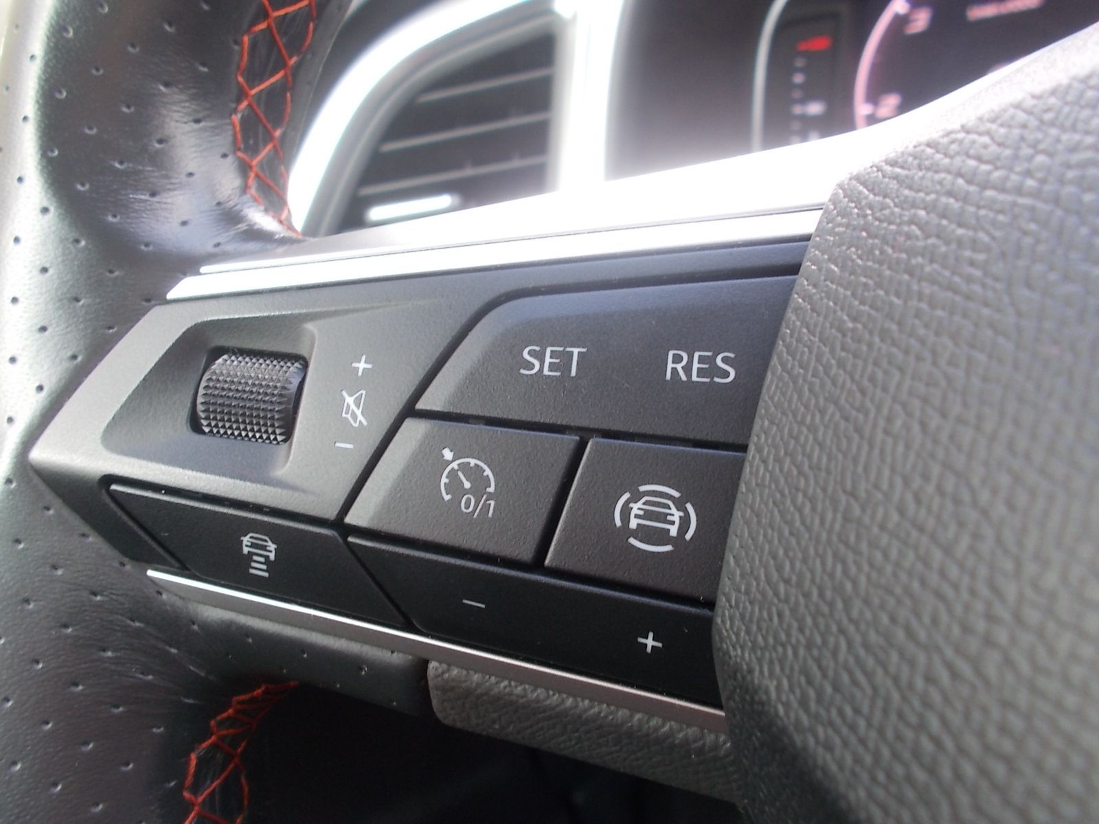 Fahrzeugabbildung SEAT Ateca FR 2.0 TDI 4Drive DSG + ALLRAD