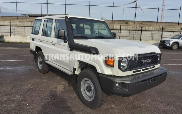 Toyota Land Cruiser 76 Station Wagon HZJ 76-EXPORT OUT 