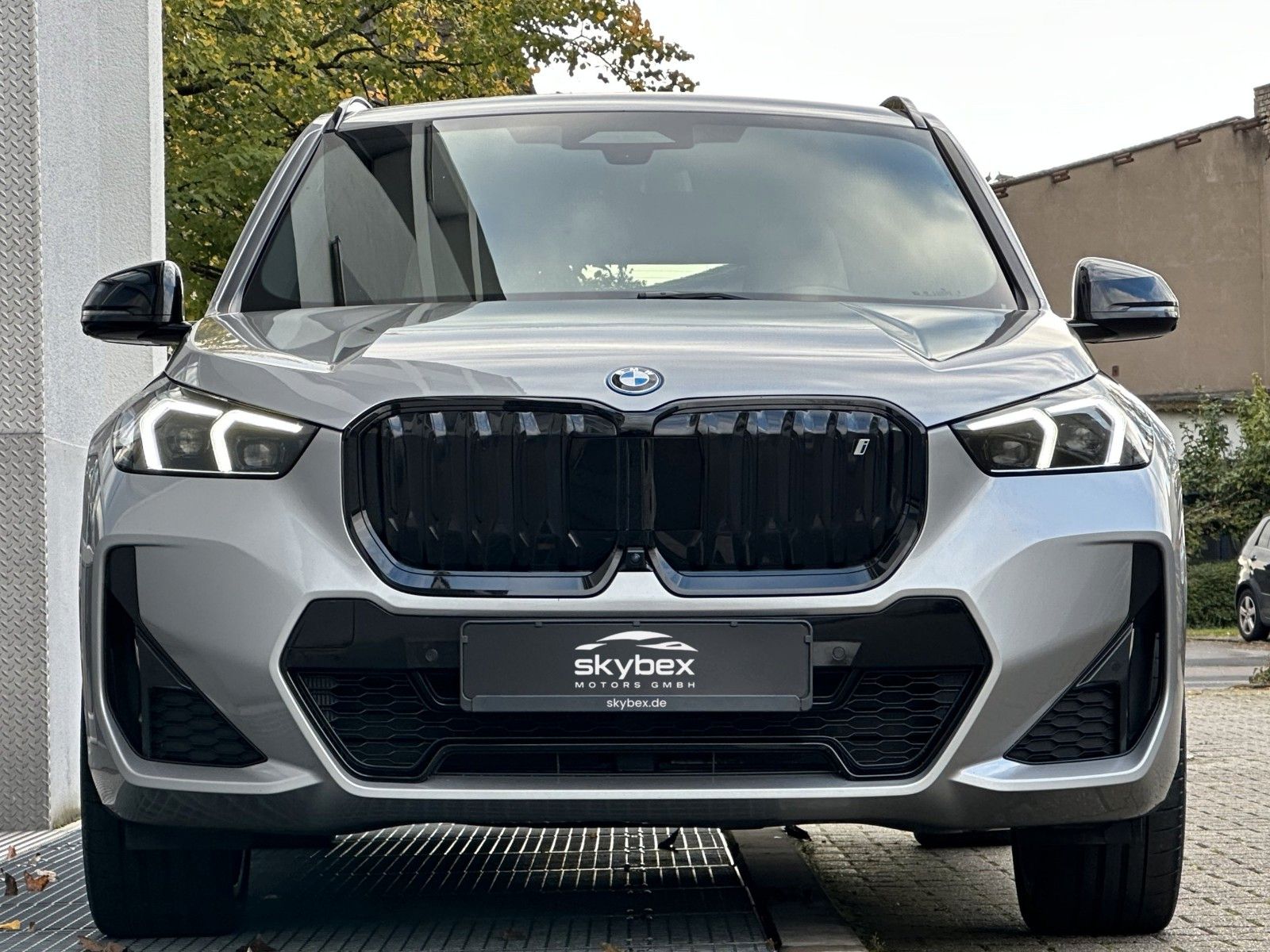 BMW iX1 30 xD M SPORT *ACC*MEMORY*H/K*360°*HUD*20''* imagem 2