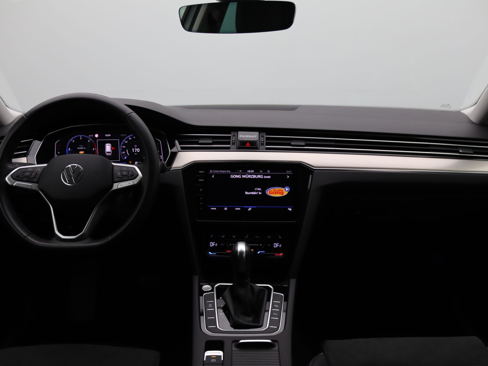 Volkswagen Passat Variant - Bild 10