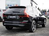 Volvo XC60 B4 Core aus Erstbesitz NAVI AHK FACEL. LED - Volvo: C 60