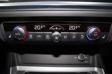 Audi Q3 35 TFSI Advanced AHKTEMPOMAT18 ZOLLTOTWINK
