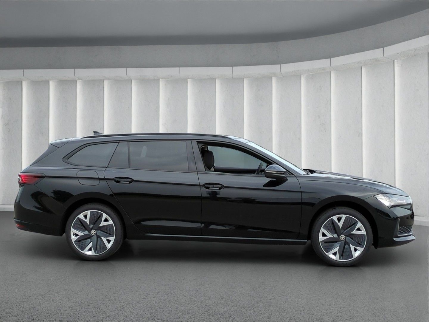 Skoda Superb Combi Selection 4x4 2.0TSI*AHK 2xMassage foto 3