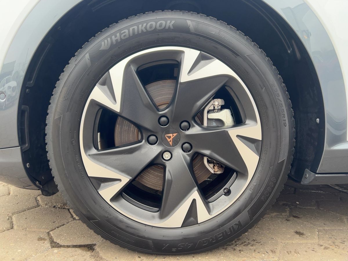 Cupra Tavascan - Bild 15