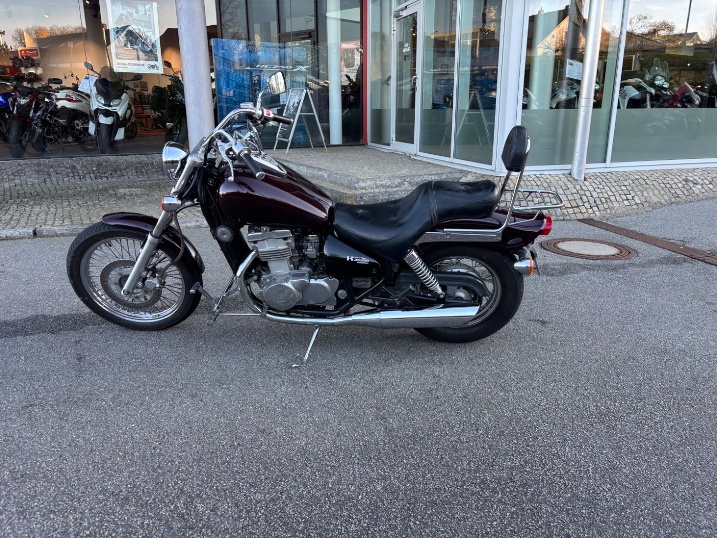 Fahrzeugabbildung Kawasaki EN 500 C