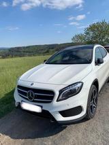 Mercedes-Benz GLA 250 4MATIC DCT AMG Line AMG Line - Mercedes-Benz GLA 250 von privat