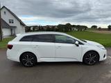 Toyota Avensis Touring Sports Team D - Toyota Avensis Team mit Diesel-Antrieb