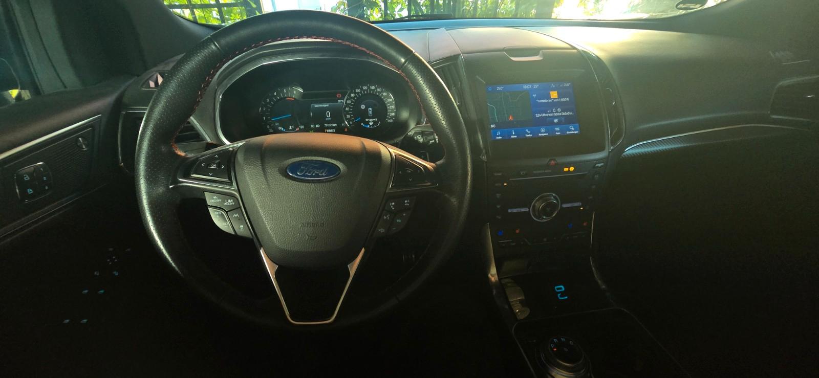 Ford Edge 2,0 l EcoBlue Bi-Turbo 4x4 ST-LINE Vollauss
