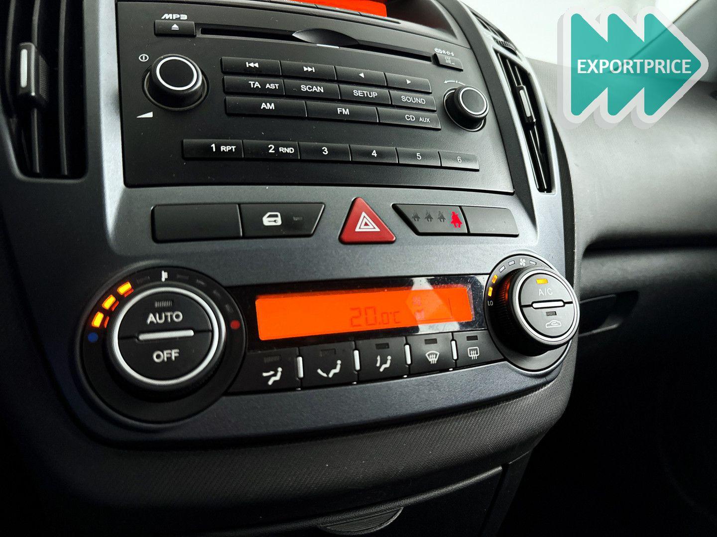 Kia cee'd 2008 — photo 20