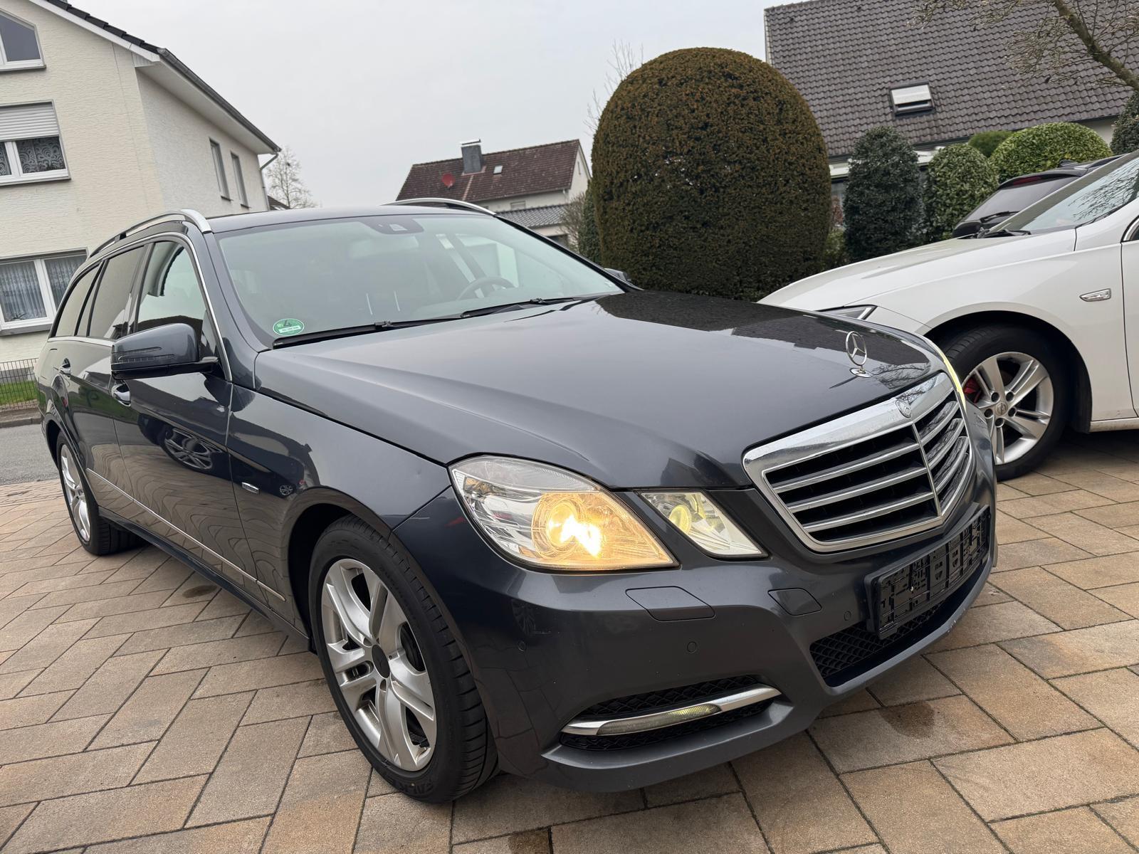 Mercedes-Benz E 220 E T-Modell E 220 CDI BlueEfficiency